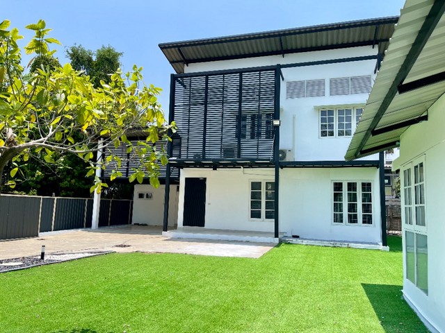 For RentHouseNawamin, Ramindra : Code C6131, 2-story detached house for rent, large size, suitable for a home office. Ramindra Road 42 Near Soi Nuanchan