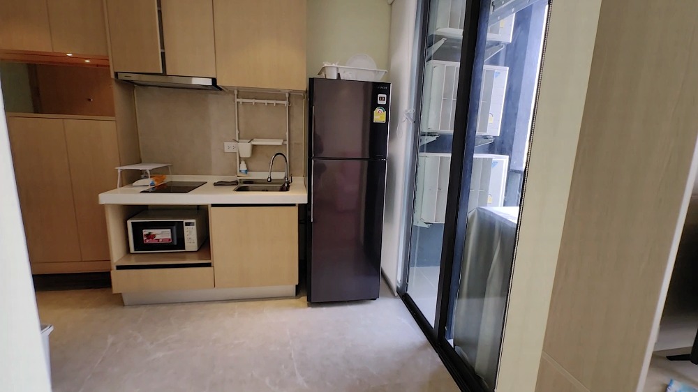 For RentCondoSathorn, Narathiwat : Very urgent for rent, luxury condo, Sathorn, 2 bedrooms, fully furnished, urgent, next to BRT Chan Road, near Makro.