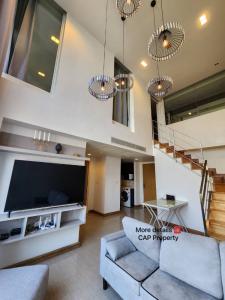For SaleCondoSukhumvit, Asoke, Thonglor : (HOT DEAL 11 MB) Duplex 2 Bed 80 Sqm - SELL ( Pet Condo) @Sukhumvit 49 - Discounted from12 MB