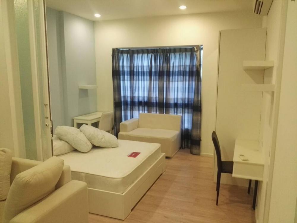 For RentCondoPattanakan, Srinakarin : ❤️❤️ Sell / rent Condo S1, size 33 sq m, rental price only 10,000 baht, selling for only 2 million baht. Interested, line tel 0859114585 ❤️❤️ TV, washing machine, refrigerator, electric stove, range hood, microwave, bedding set.