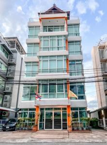 For RentHome OfficeKaset Nawamin,Ladplakao : BS1305 for sale and rent, 5-story office building with elevator, Nuanchan area. Near Ramintra Expressway