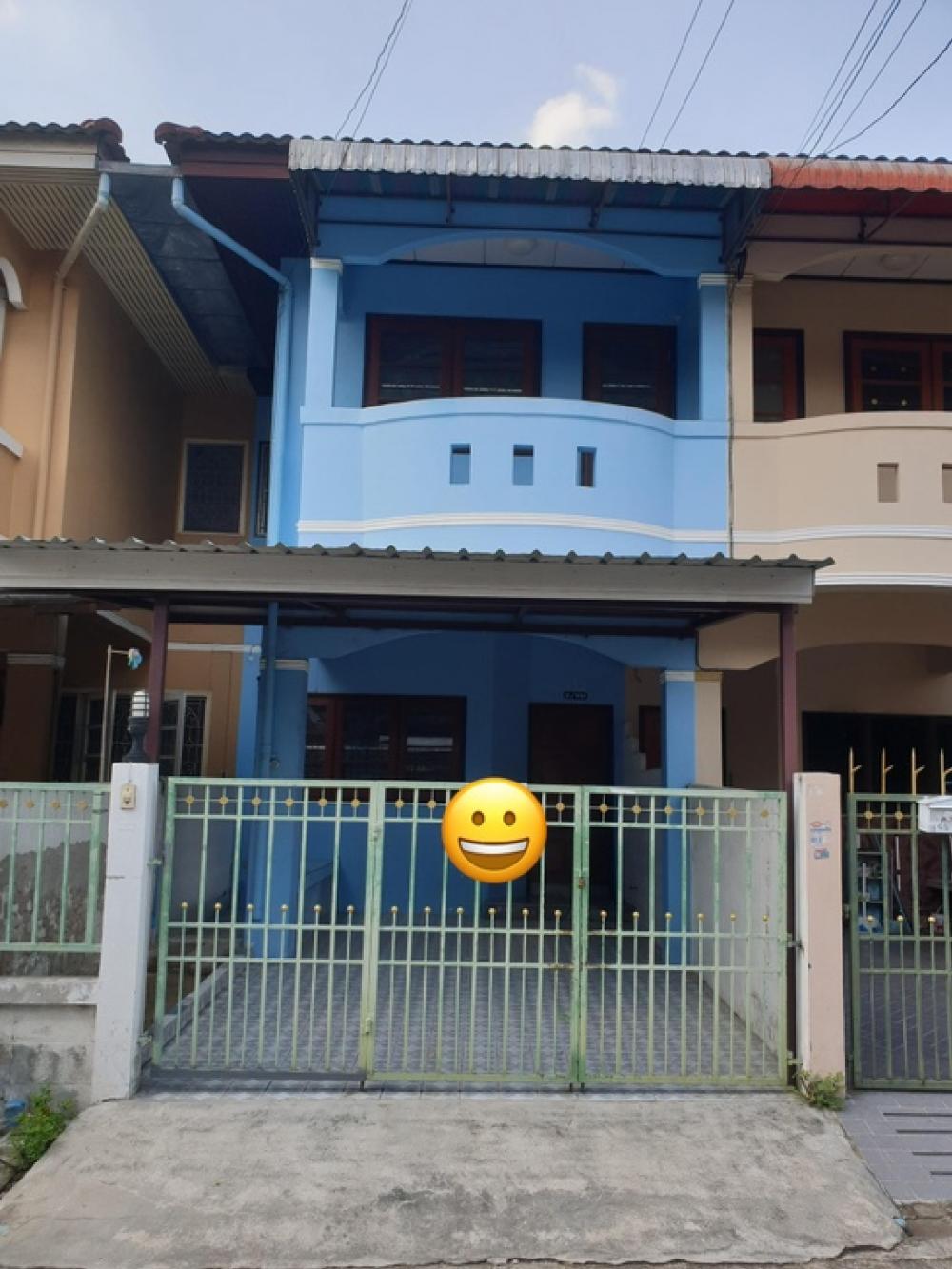 For RentTownhouseChaengwatana, Muangthong : 2-story townhouse for rent, Piamsuk Village, Soi Wat Ku, Pak Kret, price 6,500 baht.