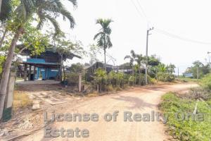 For SaleLandPrachin Buri : Land for sale with house, durian orchard, Mai Khet Subdistrict, Mueang District, Prachinburi Province.