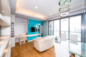 ให้เช่าคอนโดสุขุมวิท อโศก ทองหล่อ : Lumpini 24 Available For Rent 2 bedroom Fully furnished Ready to move in