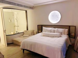 For RentCondoHuahin, Prachuap Khiri Khan, Pran Buri : ✨ Luxury condo for rent, next to the sea, in the heart of Hua Hin city. InterContinental Residences Hua-Hin 🎏