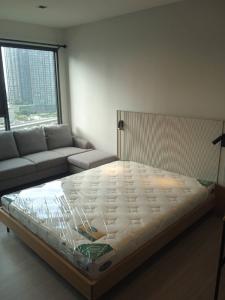 For RentCondoThaphra, Talat Phlu, Wutthakat : Life Sathorn Sierra available for rent, new room, fully furnished, only 13,000/month!