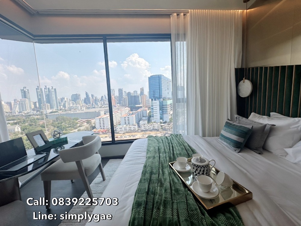 For SaleCondoKhlongtoei, Kluaynamthai : Big lungs in the heart of the city! Divine view! With 5 star hotel service! Condo 𝗖𝗢𝗖𝗢 𝗣𝗔𝗥𝗖 2Bed starting at 15.XX, you can talk to Kae.