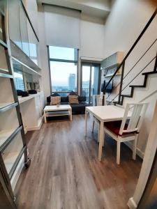 For RentCondoSukhumvit, Asoke, Thonglor : BTS Thonglor 300 meters ❤️ For rent Ideo Morph 38, best price, ready to move in.