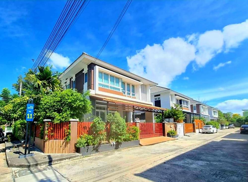 For SaleHouseSriracha Laem Chabang Ban Bueng : 2-story detached house for sale, The Living Sriracha.