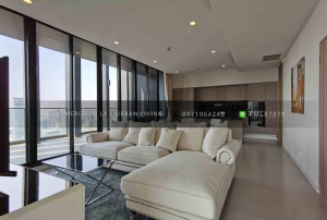 For RentCondoWitthayu, Chidlom, Langsuan, Ploenchit : Noble Ploenchit Penthouse Duplex / Top Floor With Large Balcony Space / Ready To Move In