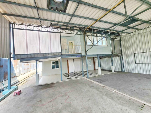 For RentHouseThaphra, Talat Phlu, Wutthakat : Kanlapaphruek Sathorn for rent 2-story house warehouse 82 sqwa. 305 sq m. HomePro Makro