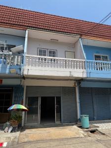 For SaleTownhouseRama 2, Bang Khun Thian : 2-story commercial building for sale, Sinthawee Villa Village, Project 6, beautiful, ready to move in, renovated, if interested contact Line @841qqlnr