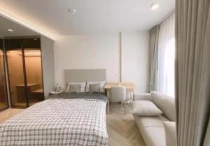 For RentCondoSukhumvit, Asoke, Thonglor : New room! For rent: Chapter Thonglor 25, beautiful room decorated with built-in furniture, ready to move in.