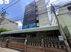 For RentWarehousePinklao, Charansanitwong : Code C6051 Office building for rent. 4 floors with warehouse Borommaratchachonnani Road, Chaiyaphruek Road, Bang Khun Non, Taling Chan