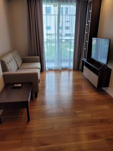 For RentCondoWitthayu, Chidlom, Langsuan, Ploenchit : 📣Rent with us and get 500 baht! For rent: Focus at Ploenchit, beautiful room, good price, very livable, message me quickly!! MEBK14830