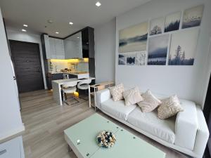 For RentCondoRatchadapisek, Huaikwang, Suttisan : Ivy Ampio Condominium in Ratchada For Rent