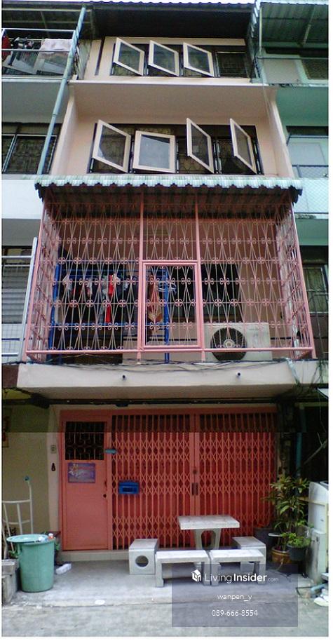 For SaleShophouseRamkhamhaeng, Hua Mak : Commercial Building Soi Ramkhamhaeng 57 / 4 Storey (SALE WITH TENANT) JANG032