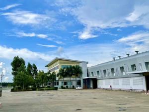 ขายโรงงานพัทยา บางแสน ชลบุรี สัตหีบ : BS1319ขายโรงงาน เนื้อที่ 58 ไร่ ย่านบ่อทอง ชลบุรี พื้นที่ใช้สอยเยอะ เหมาะทำเป็นโรงงาน คลังสินค้า