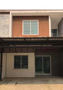 For RentTownhouseSamut Prakan,Samrong : Townhouse for rent, The Color Bangna KM 8, ready to move in. If interested, contact 082-3223695.