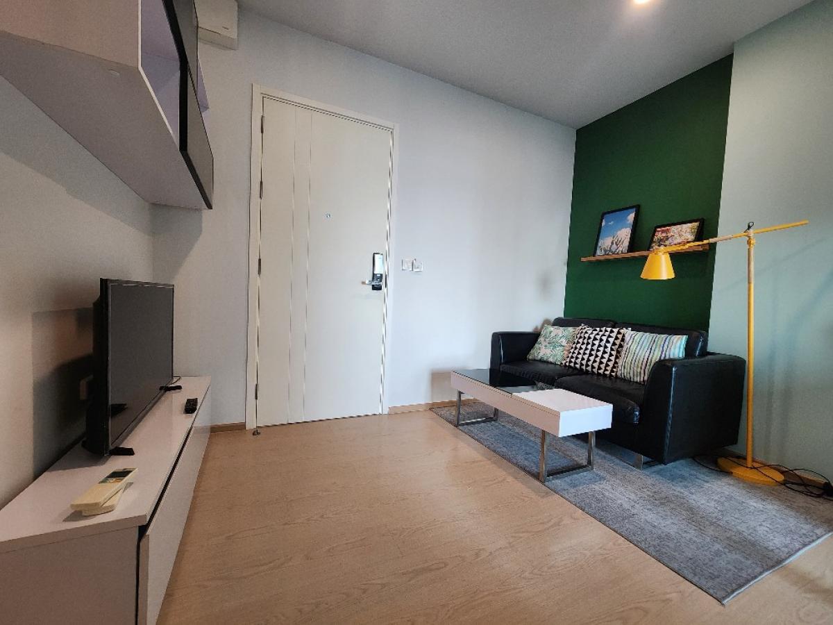 For RentCondoRama9, Petchburi, RCA : For SALE / RENT 🥰🥰The tree sukhumvit 71 1 bedroom, size 30 sq m 🥰🥰 There are many rooms to choose from. ID LINE : @190evxgl