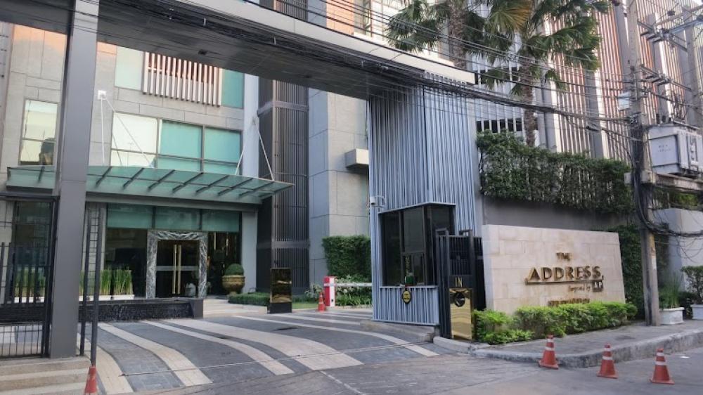 For SaleCondoSukhumvit, Asoke, Thonglor : Hot sale ! Condo The Address Suk 28 near Bts prompong Emporium 52 Sqm 1 bed 1 bath fully furnished 9 floor Cheap sale, Condo The Address Sukhumvit 28 near Bts Prompong, near Emporium mall, 52 sq m, 1 bedroom, 1 bathroom, 9th floor, decorated. Ready to mov