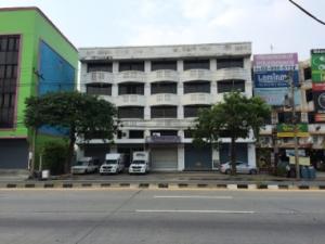 For RentShophousePathum Thani,Rangsit, Thammasat : For rent, 4-story commercial building, next to Lam Luk Ka Road. Before reaching Khlong Song