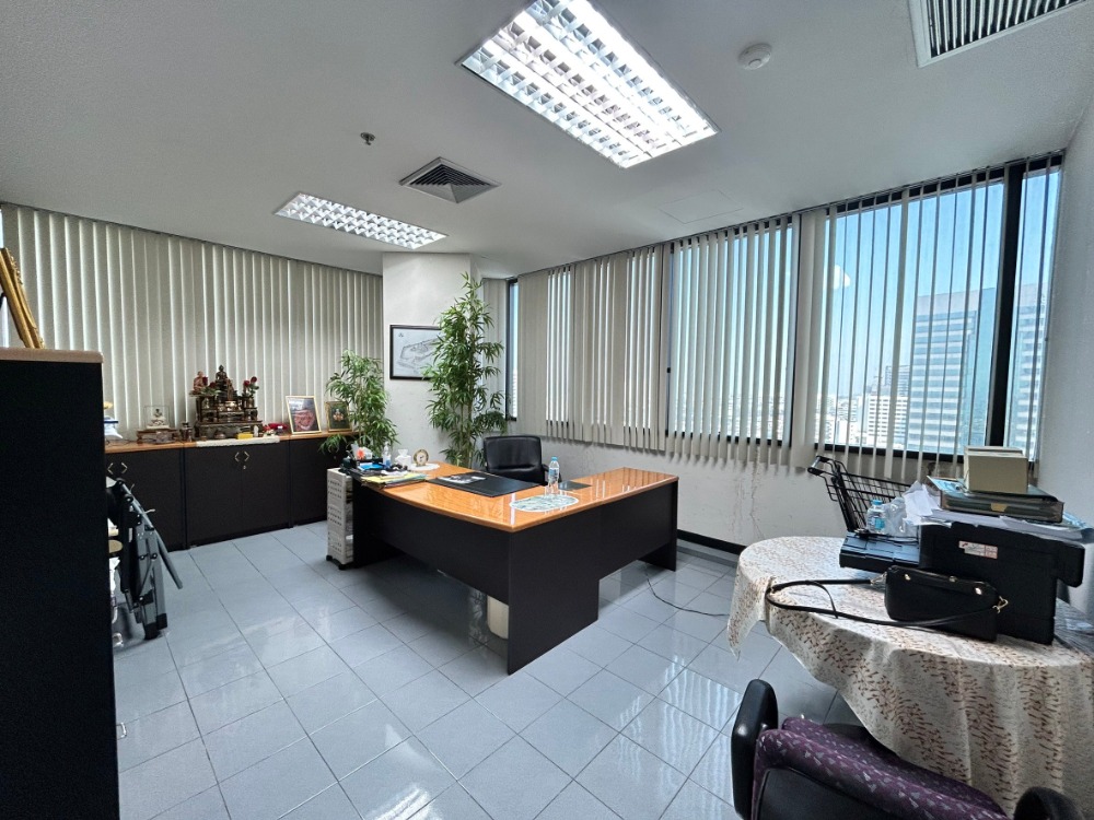 For SaleOfficeBangna, Bearing, Lasalle : Office for sale, Central Bangna, 14th floor, city view.