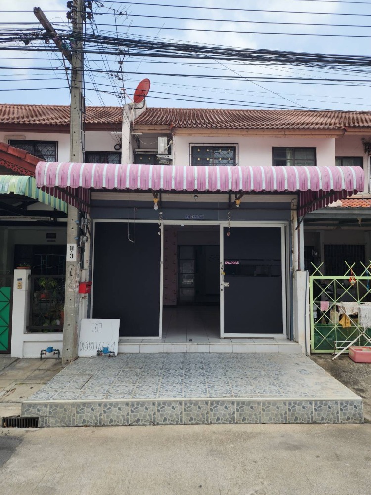 For RentTownhouseChaengwatana, Muangthong : Single house for rent, townhouse, Kheha Non, near Suankularb Wittayalai School, Nonthaburi, just 7 minutes.