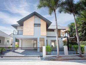 For SaleHouseChiang Mai : House for sale with private swimming pool Near Kad Farang, only 5 minutes, No.14SB393