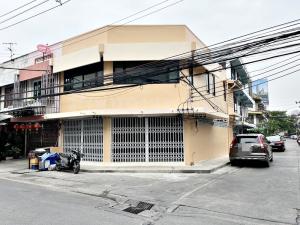 For SaleHouseSathorn, Narathiwat : 2-story house, 17.6 square meters, Rama 3, Charoen Rat, Bangkok, corner house can be used as an office.