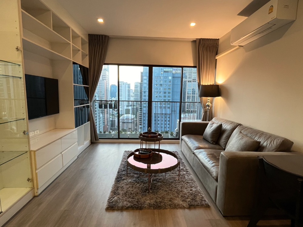For RentCondoSukhumvit, Asoke, Thonglor : Ready for move in : Condo Noble Refine near BTS Phrom Phong, corner room, high floor, beautiful view