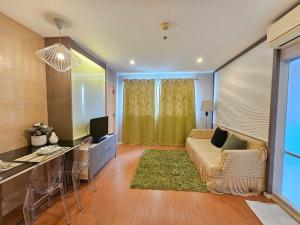 For RentCondoPattaya, Bangsaen, Chonburi : Rent 2 bedrooms (combine) Lumpini Condo Town North Pattaya-Sukhumvit Lumpini Condo Town North Pattaya-Sukhumvit