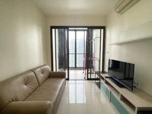 For RentCondoWongwianyai, Charoennakor : Available for rent, next to BTS Krung Thonburi, price 13,000 only, Ideo sathorn taksin 1 bedroom!!!