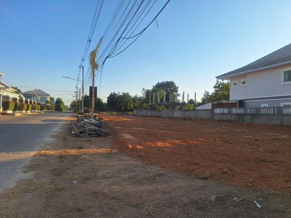For SaleLandKorat Nakhon Ratchasima : Empty land for sale, 200 sq w., Suranaree Subdistrict, Mueang District, Nakhon Ratchasima Province, selling price 6 million baht.