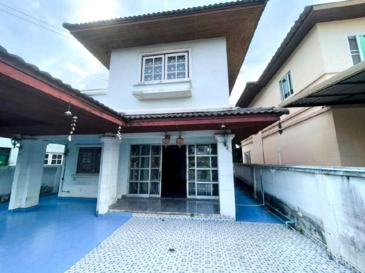 For SaleHousePhutthamonthon, Salaya : 🍎🍎2-storey detached house Phutthamonthon Nakhon Village, Phutthamonthon Sai 5, 3.35 million baht (sold below appraised price) Phutthamonthon Sai 5🍎🍎Nakhon Pathom Province, area 54 sq m. Good location, easy to enter and exit*** away from Borommaratchachonn