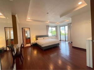 ให้เช่าคอนโดสุขุมวิท อโศก ทองหล่อ : For Rent 3 bedrooms PR Home 3 Condo Near BTS Thonglor Fully furnished Ready to move in