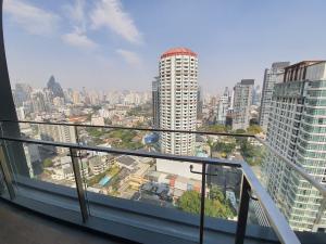 ให้เช่าคอนโดสุขุมวิท อโศก ทองหล่อ : For Rent !!! Luxury  at Laviq / 2B2B / 85 sqm. /High Floor /85k per month