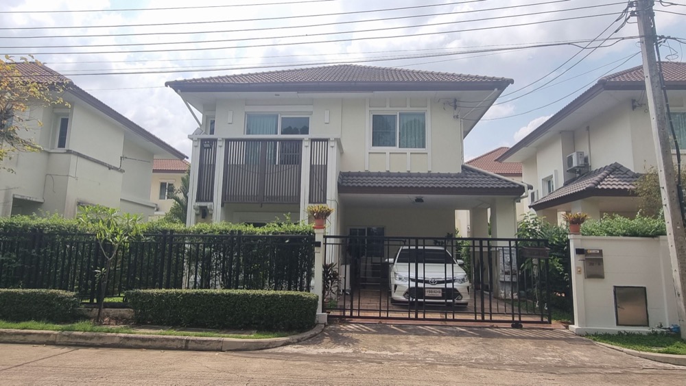 For SaleHouseNawamin, Ramindra : Urgent sale!! Just below cost, only 5.7 million, 2-story detached house, Centro Watcharaphon (Private zone, no house opposite), 3 bedrooms, 2 bathrooms, near Sarasas School, Nawaminthrachinuthit School, Wongsakorn Market, Saimai Avenue. , CGH Hospital, ex