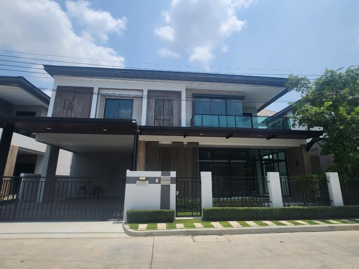 For SaleHouseVipawadee, Don Mueang, Lak Si : New house for sale, Bangkok Boulevard, Don Mueang, Chaengwattana, good location, Songprapha Road, number 99/95, very good feng shui, shade type, usable area 279 sq m, 5 bedrooms, 4 bathrooms, 1 living room, 1 kitchen, 1 dining room. 1 upper rest room and 