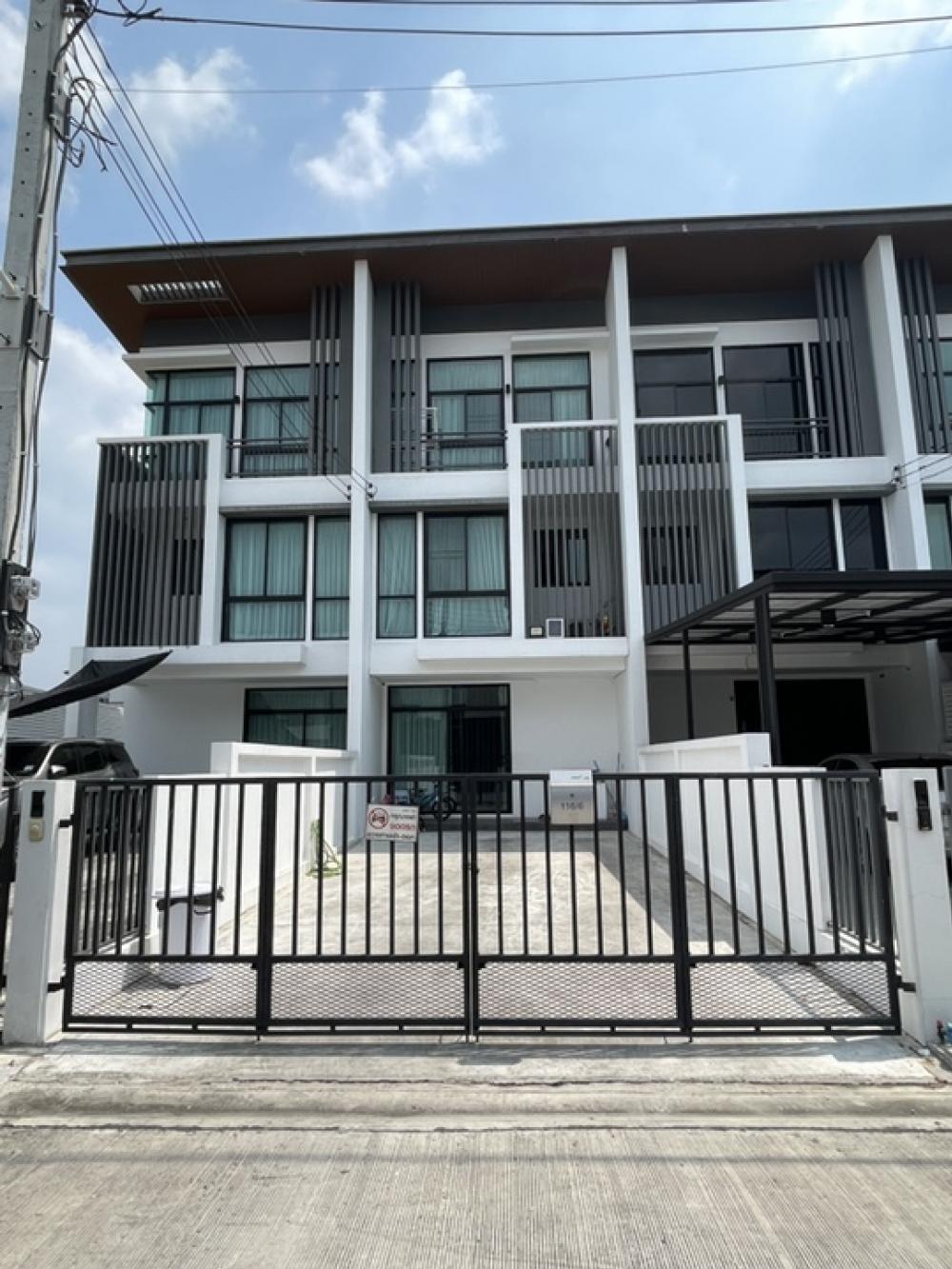 For SaleTownhouseChokchai 4, Ladprao 71, Ladprao 48, : Townhome for sale, 3 floors, 26 sq m, Soi Chokchai 4, Soi 49