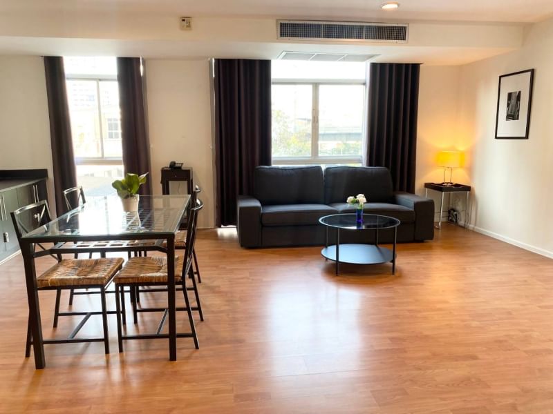 For RentCondoSukhumvit, Asoke, Thonglor : ++Urgent rent++ The Capital Sukhumvit 30/1 ++ 2 bedrooms, 131 sq m, fully furnished, ready to move in!!