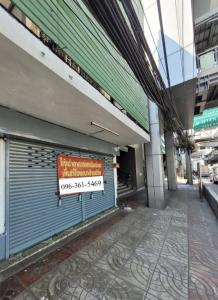 For RentShophouseSamut Prakan,Samrong : Very urgent 💥 Shophouse for rent, 2 units, next to BTS Samrong (Exit 7) 👉 Add Line @be.easy