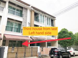 For RentTownhouseEakachai, Bang Bon : 3-story townhome for rent, Baan Klang Muang Sathorn - Taksin 2, beautiful, ready to move in, near BTS Wutthakat, if interested contact Line @841qqlnr