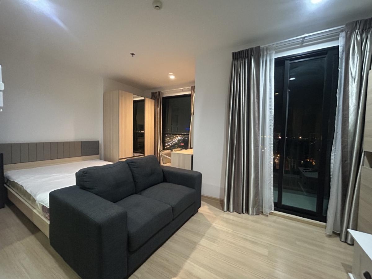 For RentCondoRama9, Petchburi, RCA : Condo for rent The Base Rama 9 - Ramkhamhaeng