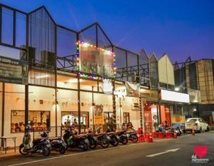 For LeaseholdRetailSamut Prakan,Samrong : For rent a famous Shabu shop in Bang Phli area with brand, able to check sales, ready staff and suppliers.
