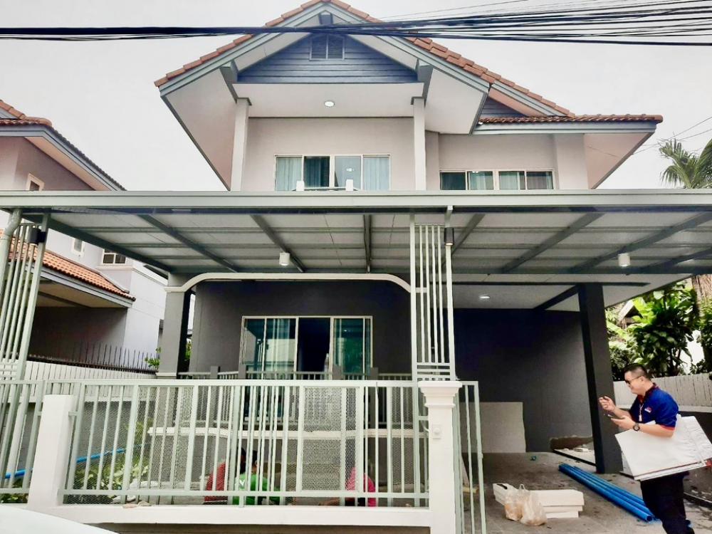 For RentHousePathum Thani,Rangsit, Thammasat : 2-story detached house for rent, 54 square wah, newly decorated, ready to move in, rental price 15,000 / month, Phan Thong Village, Lam Luk Ka Khlong 5 - size 3 bedrooms, 3 bathrooms - 1 hall, built-in cement kitchen - parking for 2 cars, if interested co