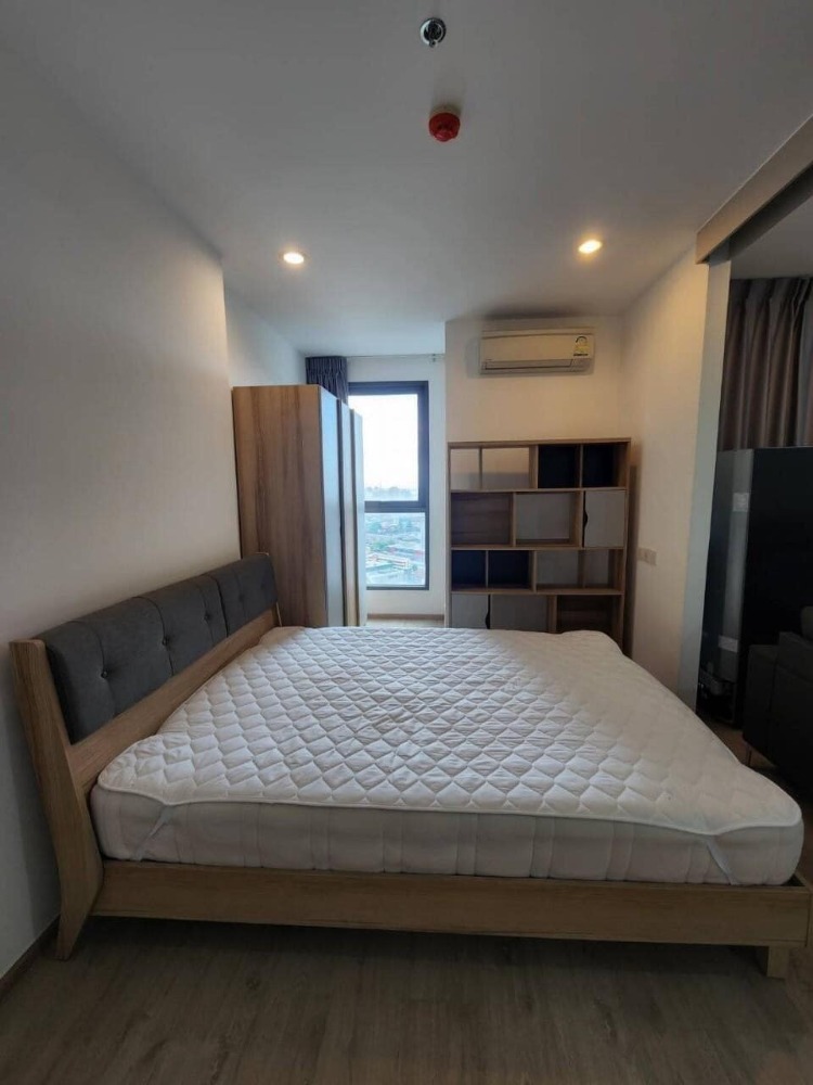 For RentCondoSiam Paragon ,Chulalongkorn,Samyan : Ideo Q Chula - Samyan【𝐒𝐄𝐋𝐋 & 𝐑𝐄𝐍𝐓】🔥Minimalist style room, wood tone furniture, complete appliances. Near MRT Samyan Ready to move in 🔥 Contact Line ID: @hacondo