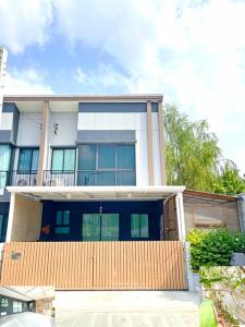 For RentTownhouseRathburana, Suksawat : BRT Charoen Rat, 2-story townhome for rent, quiet, 27 sq w., 200 sq m., house facing south, corner house, 2 bedrooms, 2 bathrooms, 2 parking spaces, 3 air conditioners, can enter and exit on many routes.