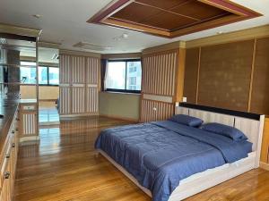 ให้เช่าคอนโดสุขุมวิท อโศก ทองหล่อ : For Rent 4 bedrooms The President Park Sukhumvit 24 Condo High floor Pet friendly 🐶🐱 Near BTS Phrom Phong Fully furnished Ready to move in