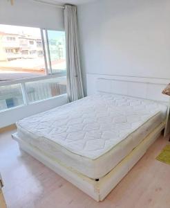 For RentCondoWongwianyai, Charoennakor : BY0300239 🚩Very cheap for rent👍Condo ready to move in | The Viva Condo Sathon - Taksin | 1 bedroom, 1 bathroom, 35 sq m | Best price guaranteed💯